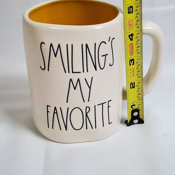 Rae Dunn “Smiling’s My Favorite” Mug Yellow Inside Buddy the Elf Holiday Christm - Picture 3 of 4